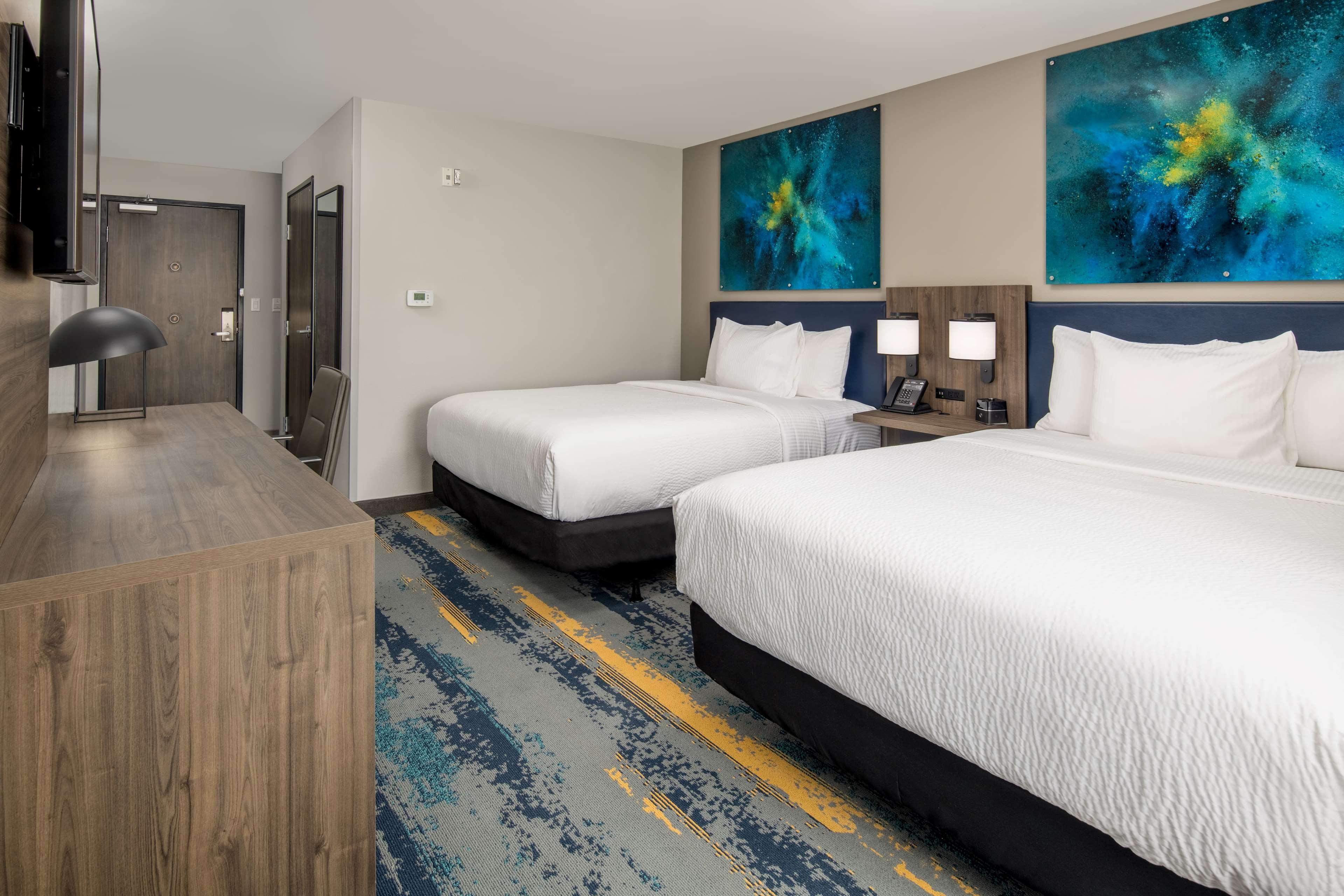 La Quinta Inn & Suites By Wyndham Spokane Downtown Buitenkant foto