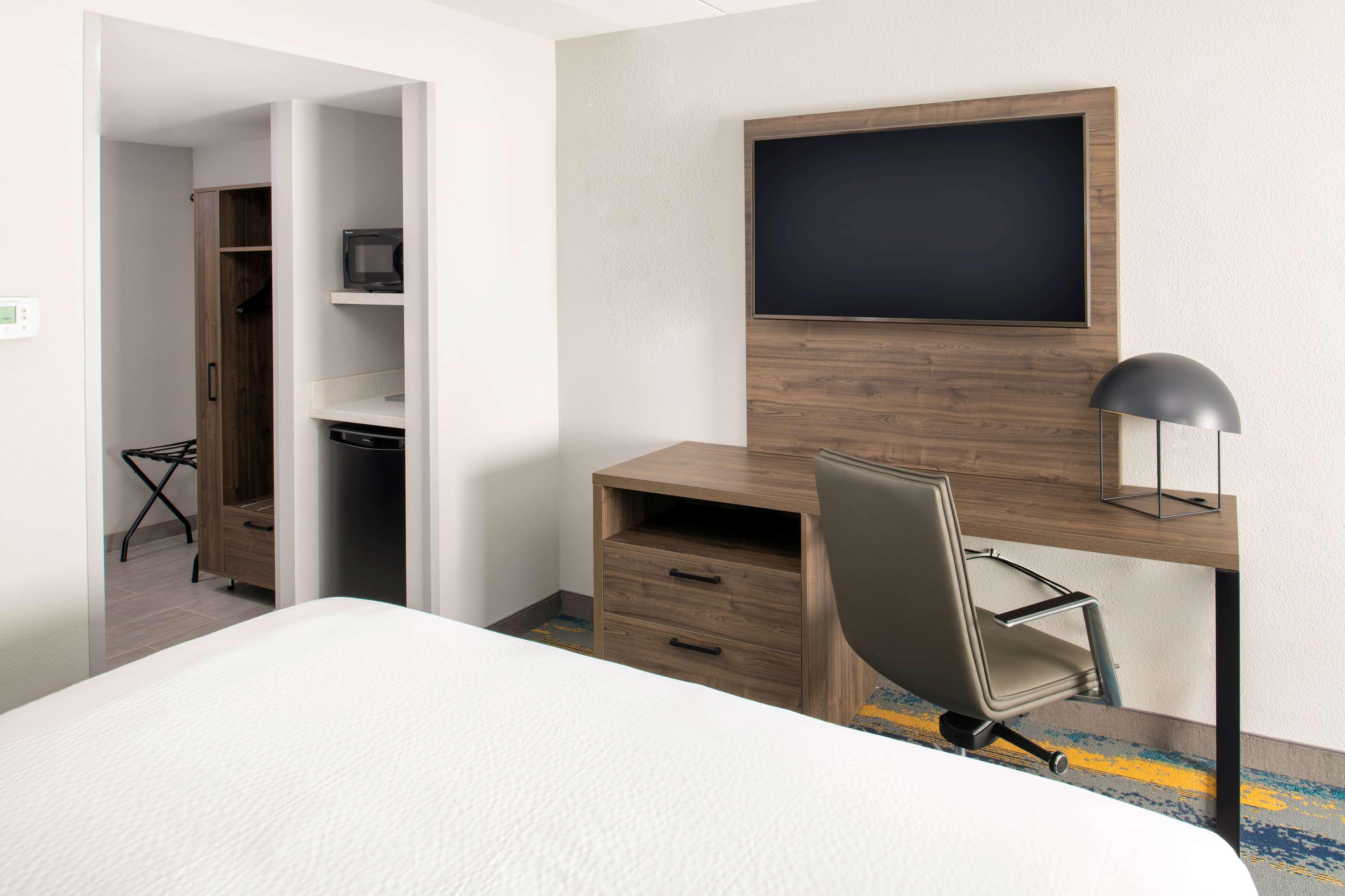 La Quinta Inn & Suites By Wyndham Spokane Downtown Buitenkant foto