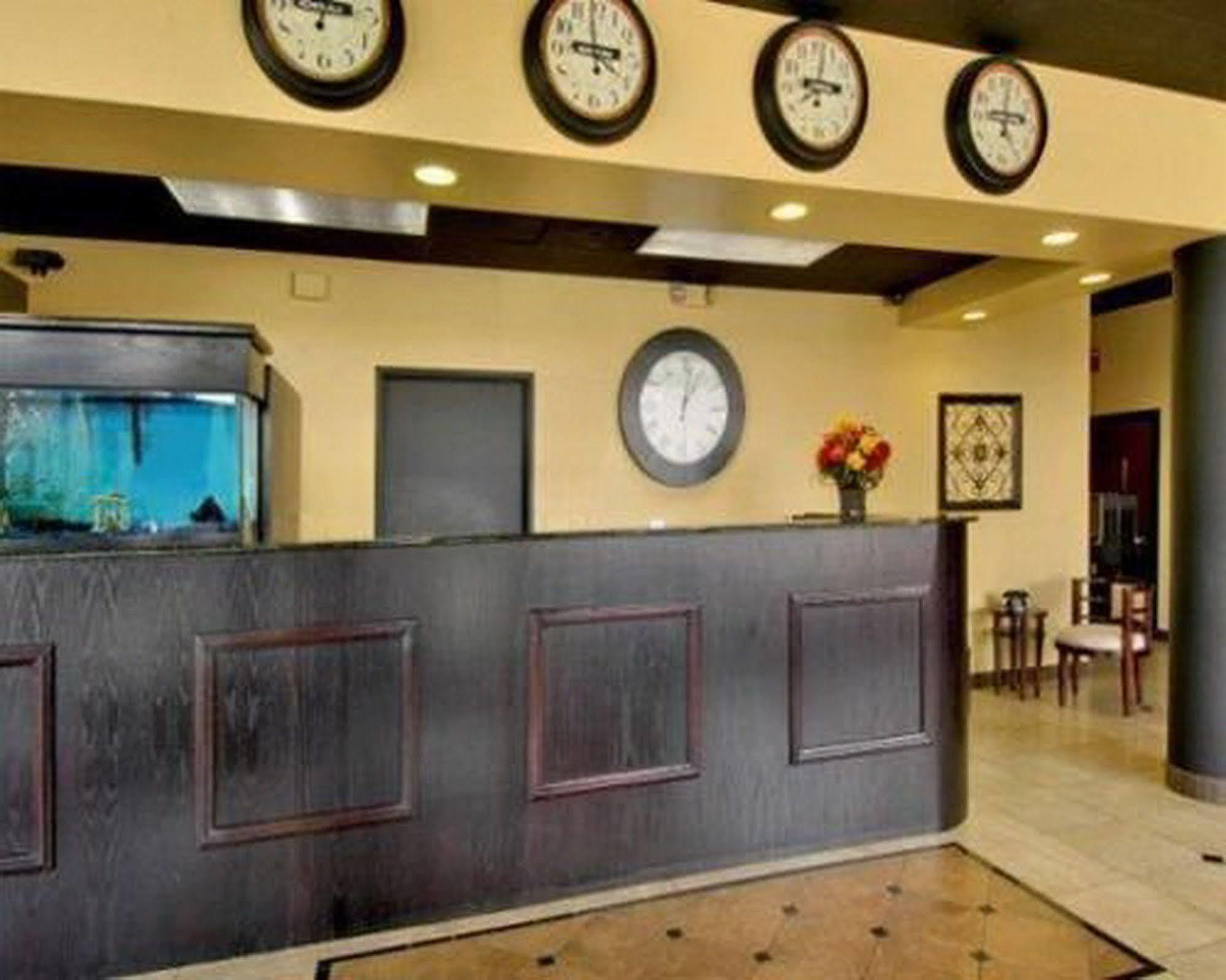 La Quinta Inn & Suites By Wyndham Spokane Downtown Buitenkant foto