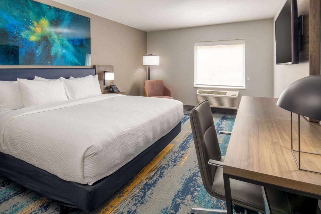 La Quinta Inn & Suites By Wyndham Spokane Downtown Buitenkant foto